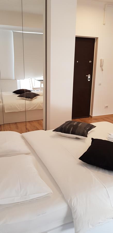 Studio Confort 3 Букурещ Екстериор снимка
