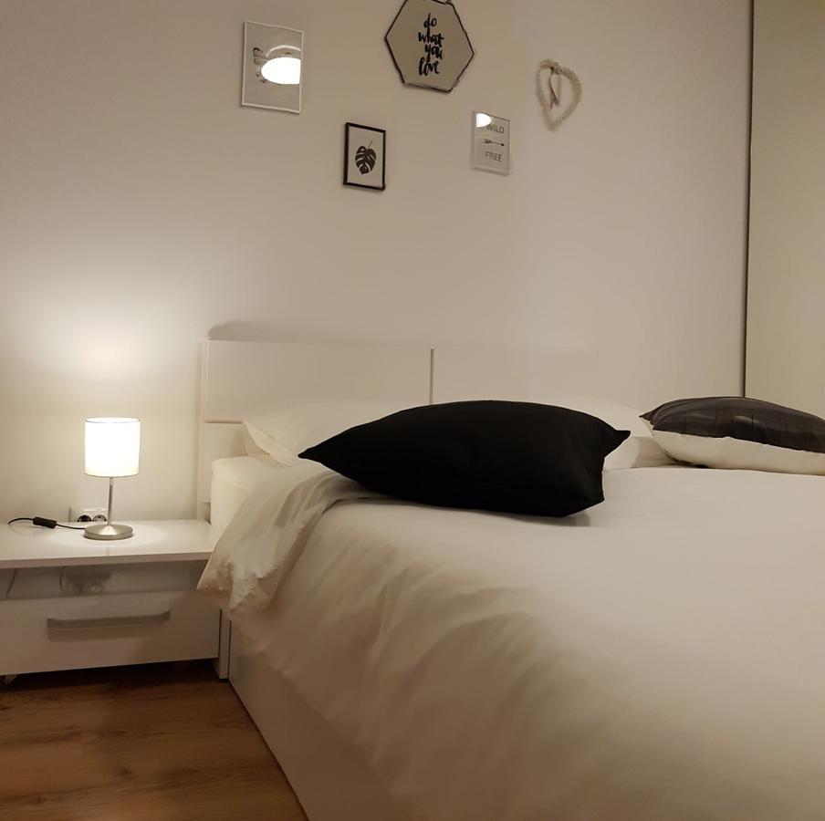 Studio Confort 3 Букурещ Екстериор снимка